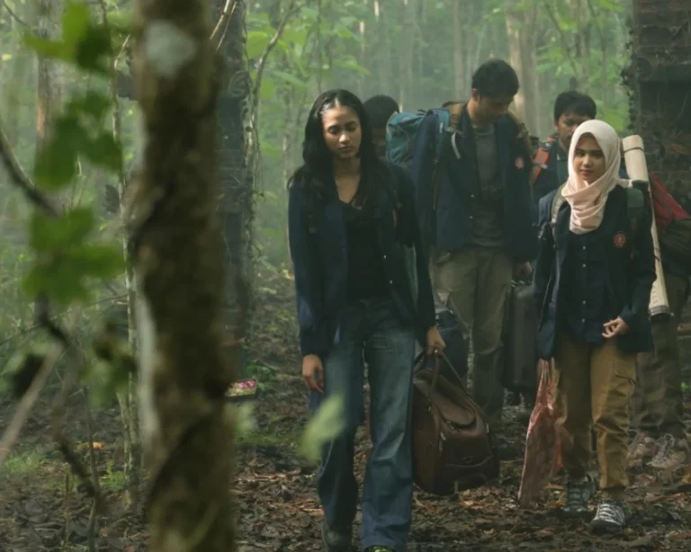 7 Fakta Menarik Film KKN Di Desa Penari, Sudah Nonton?